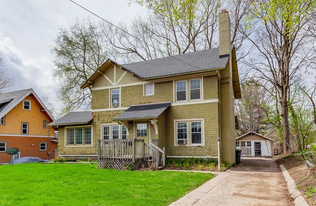 684 31 Street, Des Moines, IA 50312