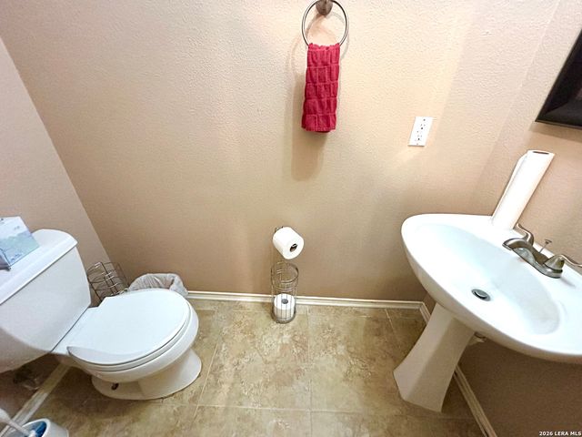 8807 Brae Ridge Drive, San Antonio, TX 78249