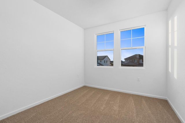 881 E Ahronian Avenue, Fowler, CA 93625