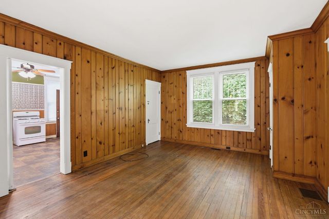 27 Phillips Avenue, St Bernard, OH 45217