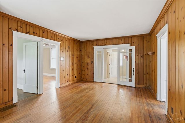 27 Phillips Avenue, St Bernard, OH 45217