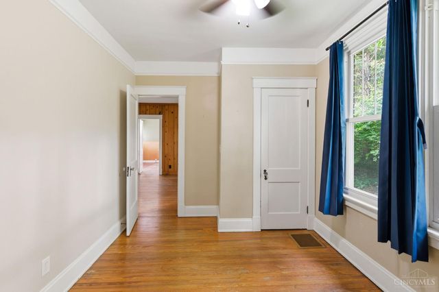 27 Phillips Avenue, St Bernard, OH 45217