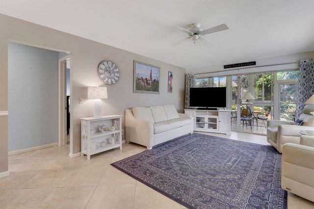 4 Garden Street 101, Tequesta, FL 33469