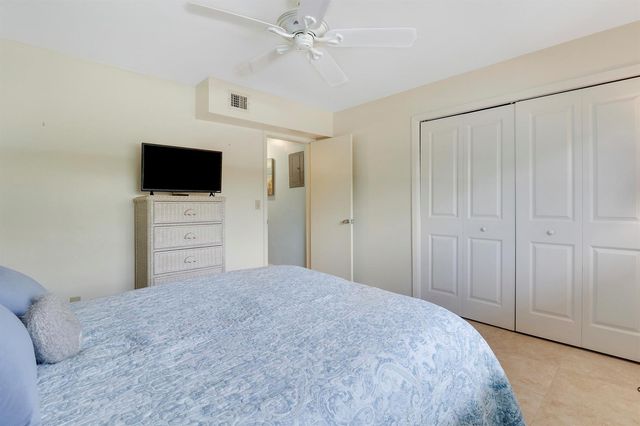 4 Garden Street 101, Tequesta, FL 33469