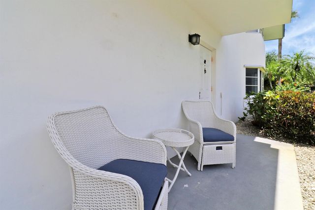 4 Garden Street 101, Tequesta, FL 33469