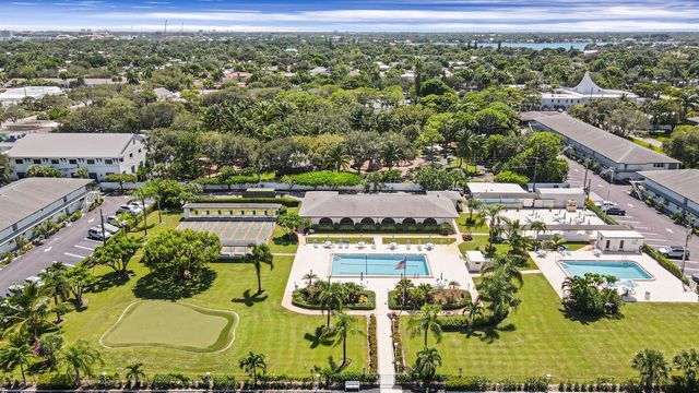 4 Garden Street 101, Tequesta, FL 33469