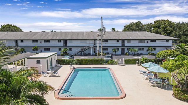 4 Garden Street 101, Tequesta, FL 33469