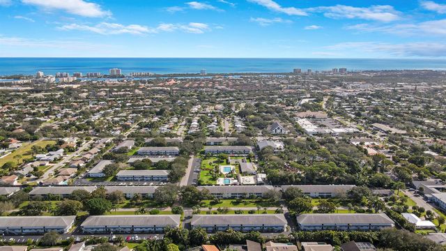 4 Garden Street 101, Tequesta, FL 33469