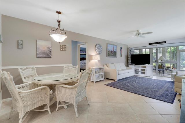 4 Garden Street 101, Tequesta, FL 33469