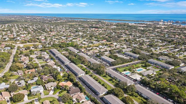 4 Garden Street 101, Tequesta, FL 33469