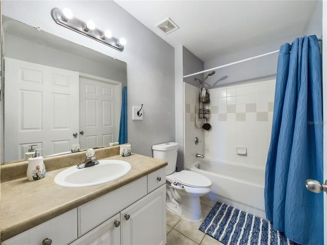5521 ROSEHILL ROAD 203, Sarasota, FL 34233