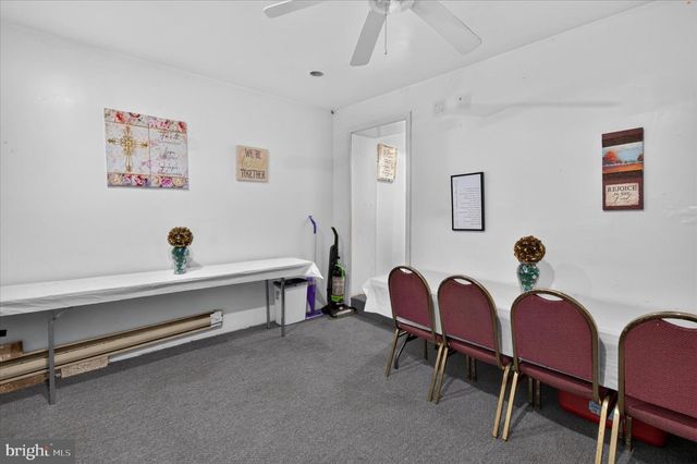 3875 POPLAR ST, Philadelphia, PA 19104