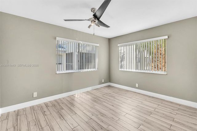 5686 Rock Island Rd 127, Tamarac, FL 33319