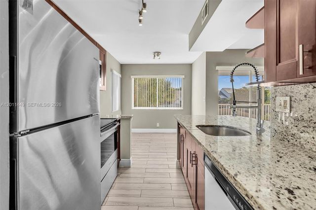 5686 Rock Island Rd 127, Tamarac, FL 33319