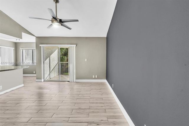 5686 Rock Island Rd 127, Tamarac, FL 33319