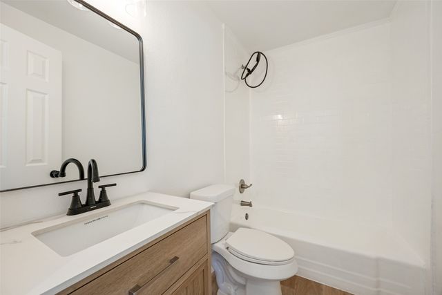 2415 W Morton Street, Denison, TX 75020