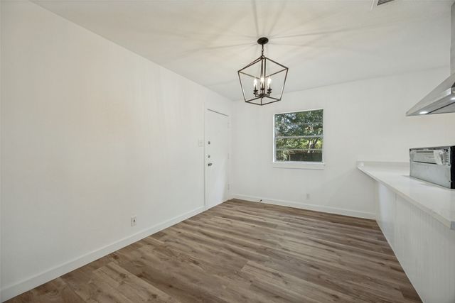 2415 W Morton Street, Denison, TX 75020