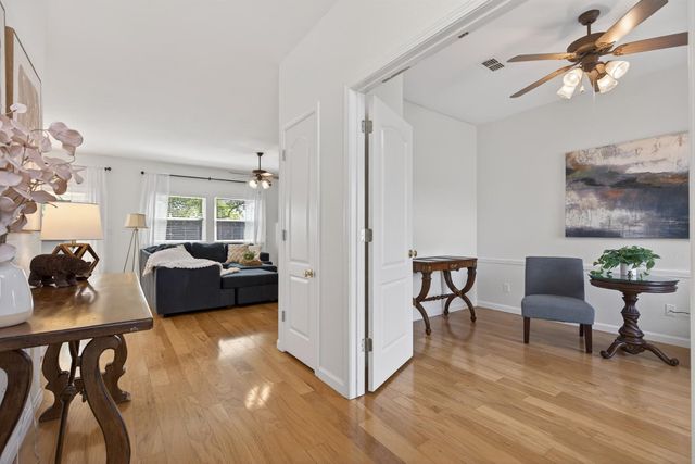 284 Marsalla Dr, Folsom, CA 95630