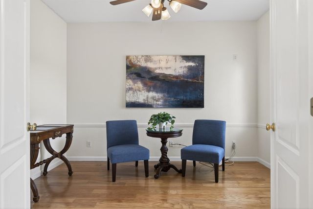 284 Marsalla Dr, Folsom, CA 95630