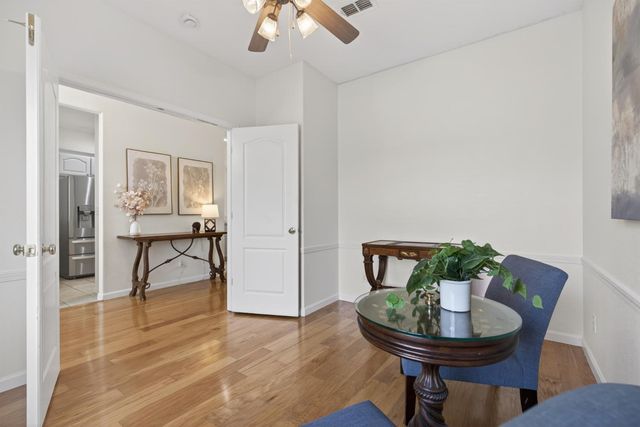 284 Marsalla Dr, Folsom, CA 95630