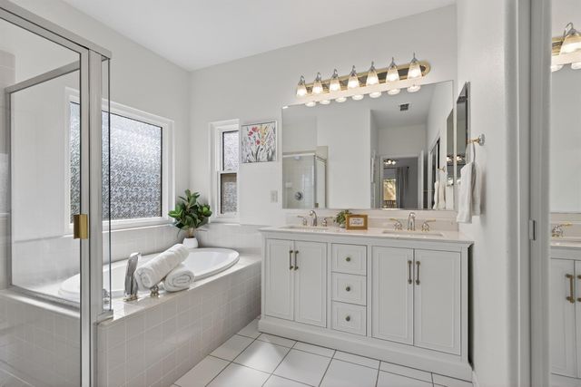 284 Marsalla Dr, Folsom, CA 95630