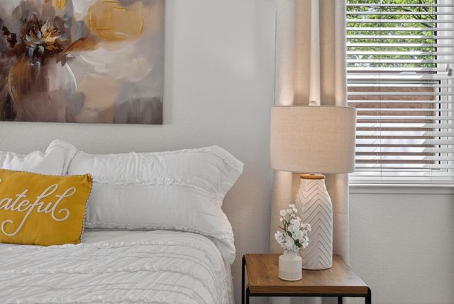 284 Marsalla Dr, Folsom, CA 95630