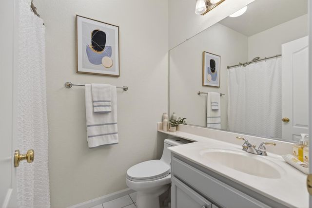 284 Marsalla Dr, Folsom, CA 95630