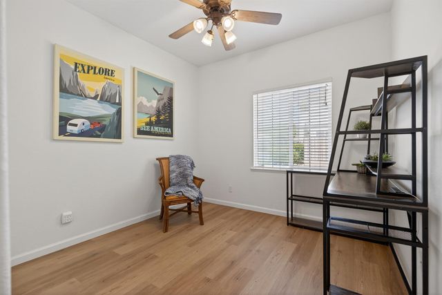 284 Marsalla Dr, Folsom, CA 95630