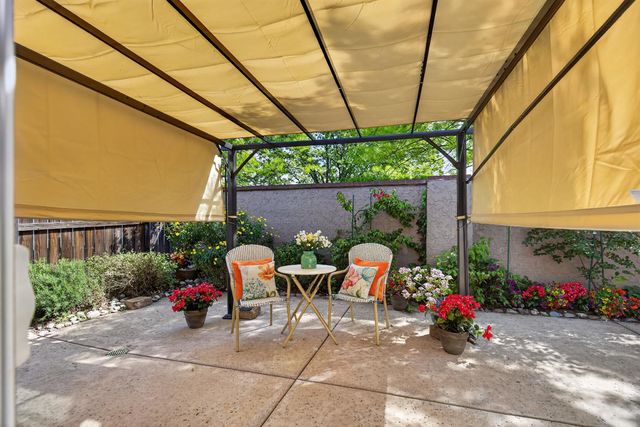 284 Marsalla Dr, Folsom, CA 95630