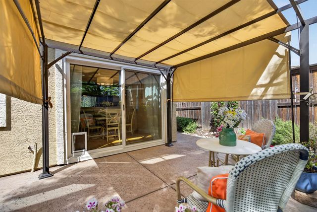 284 Marsalla Dr, Folsom, CA 95630