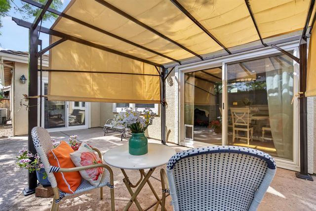 284 Marsalla Dr, Folsom, CA 95630