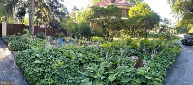 1705 LITITZ PIKE, Lancaster, PA 17601