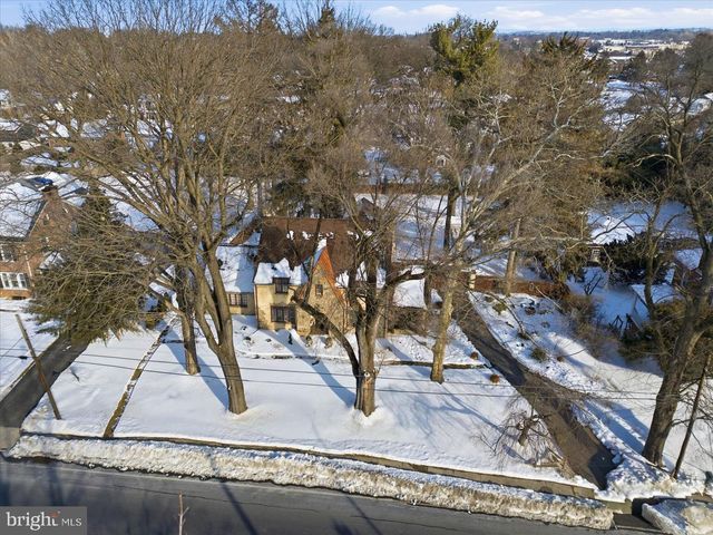 1705 LITITZ PIKE, Lancaster, PA 17601