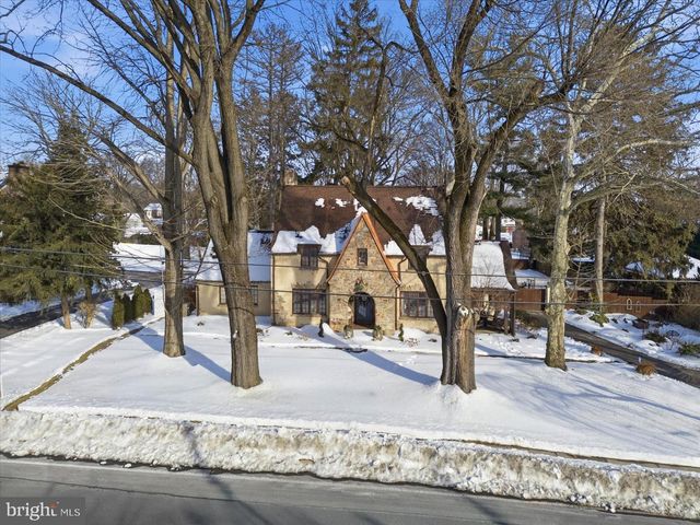 1705 LITITZ PIKE, Lancaster, PA 17601