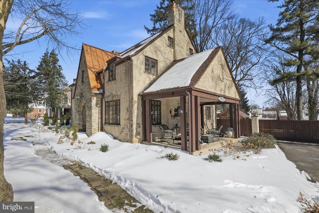 1705 LITITZ PIKE, Lancaster, PA 17601