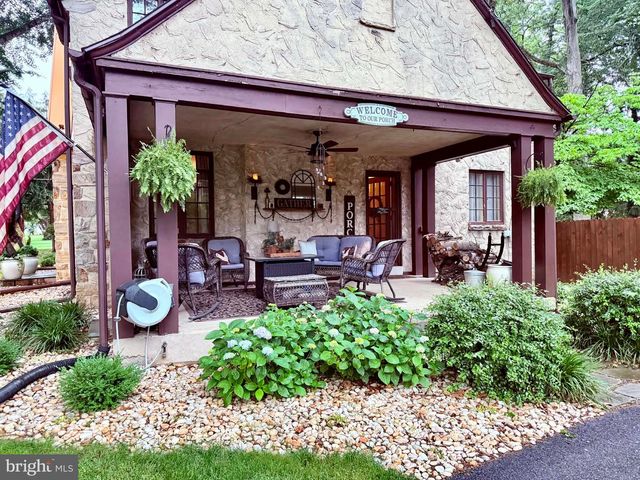 1705 LITITZ PIKE, Lancaster, PA 17601