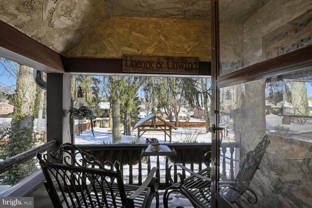 1705 LITITZ PIKE, Lancaster, PA 17601