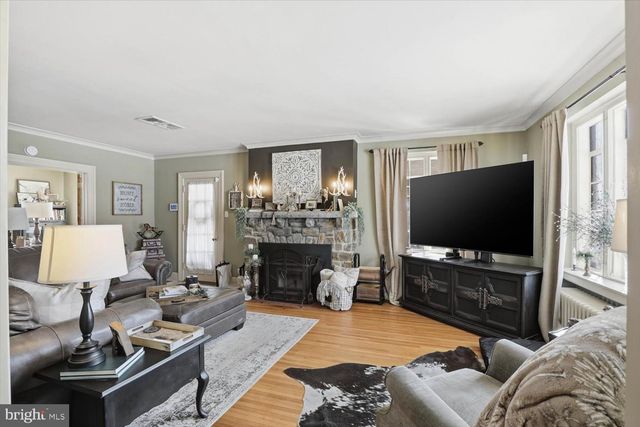 1705 LITITZ PIKE, Lancaster, PA 17601