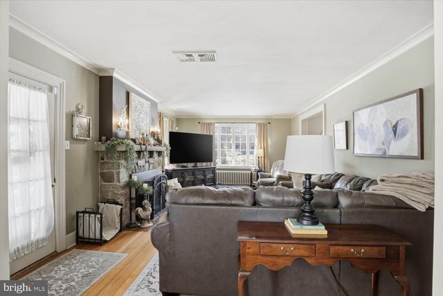 1705 LITITZ PIKE, Lancaster, PA 17601