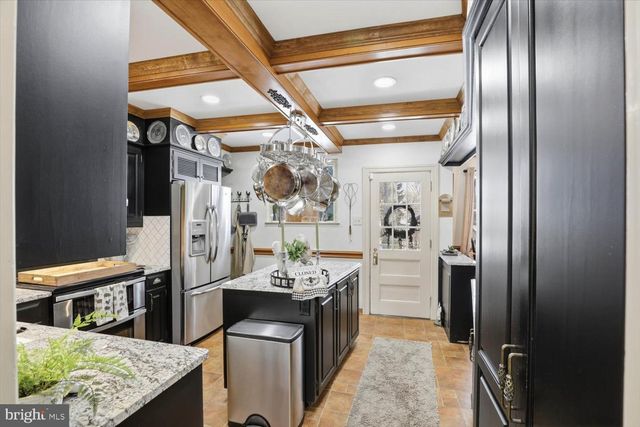 1705 LITITZ PIKE, Lancaster, PA 17601