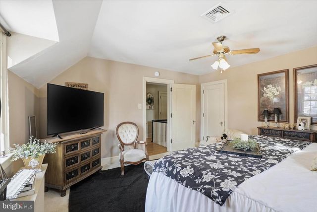 1705 LITITZ PIKE, Lancaster, PA 17601