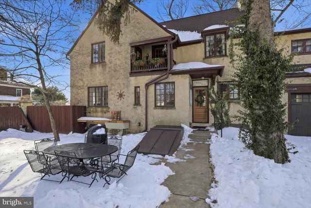 1705 LITITZ PIKE, Lancaster, PA 17601