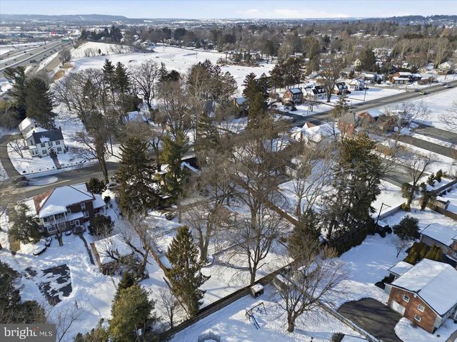 1705 LITITZ PIKE, Lancaster, PA 17601