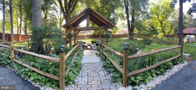 1705 LITITZ PIKE, Lancaster, PA 17601