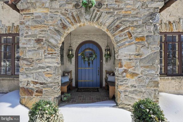 1705 LITITZ PIKE, Lancaster, PA 17601