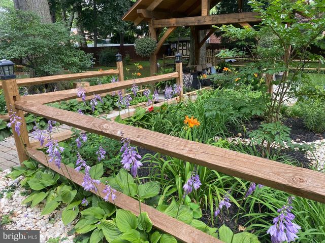 1705 LITITZ PIKE, Lancaster, PA 17601