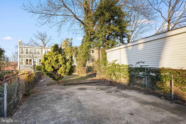 436 CRITTENDEN ST NW, Washington, DC 20011