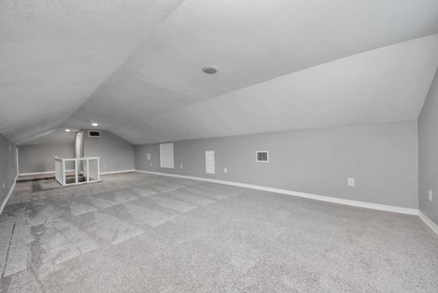 210 S 6th Street, La Porte, TX 77571