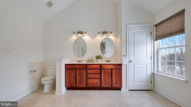 10 E BRISTOL RD, Warminster, PA 18974