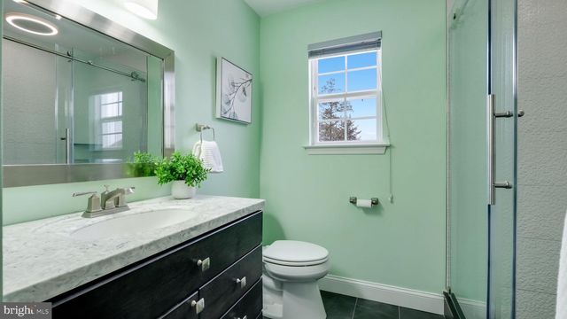 10 E BRISTOL RD, Warminster, PA 18974